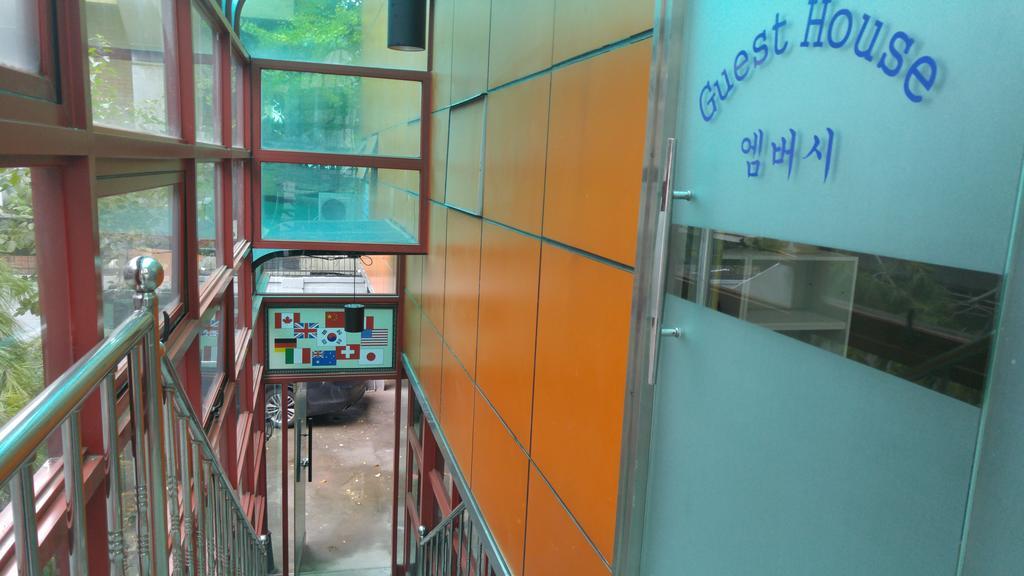 סיאול Embassy Guesthouse Itaewon מראה חיצוני תמונה