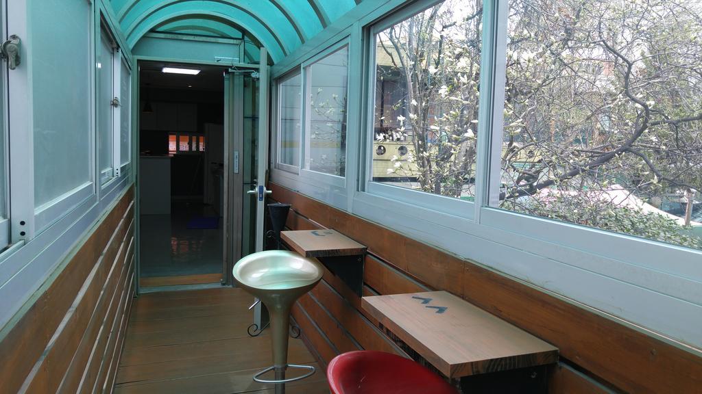 סיאול Embassy Guesthouse Itaewon מראה חיצוני תמונה