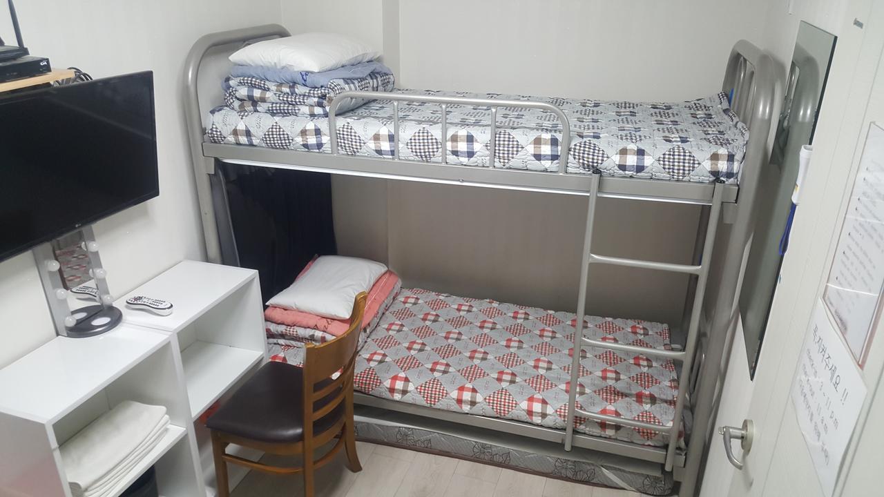 סיאול Embassy Guesthouse Itaewon מראה חיצוני תמונה