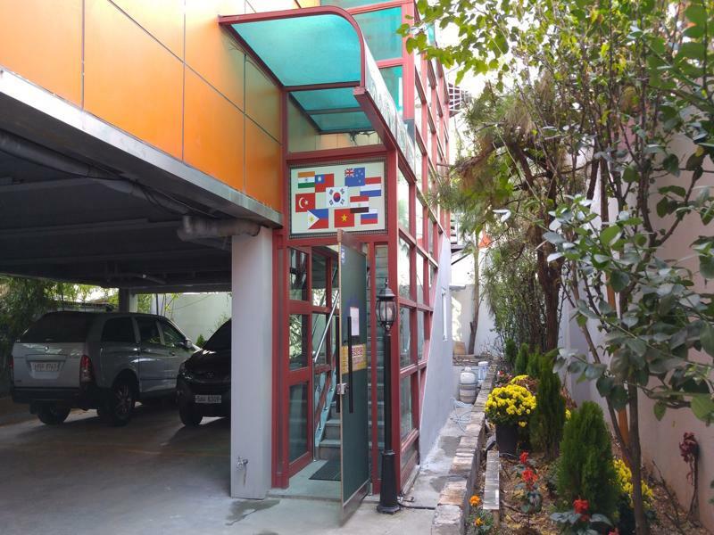 סיאול Embassy Guesthouse Itaewon מראה חיצוני תמונה
